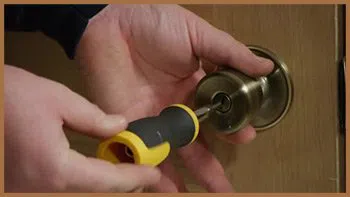 City Locksmith Shop Rowland Heights, CA 626-421-7263 - 15-unlock-door